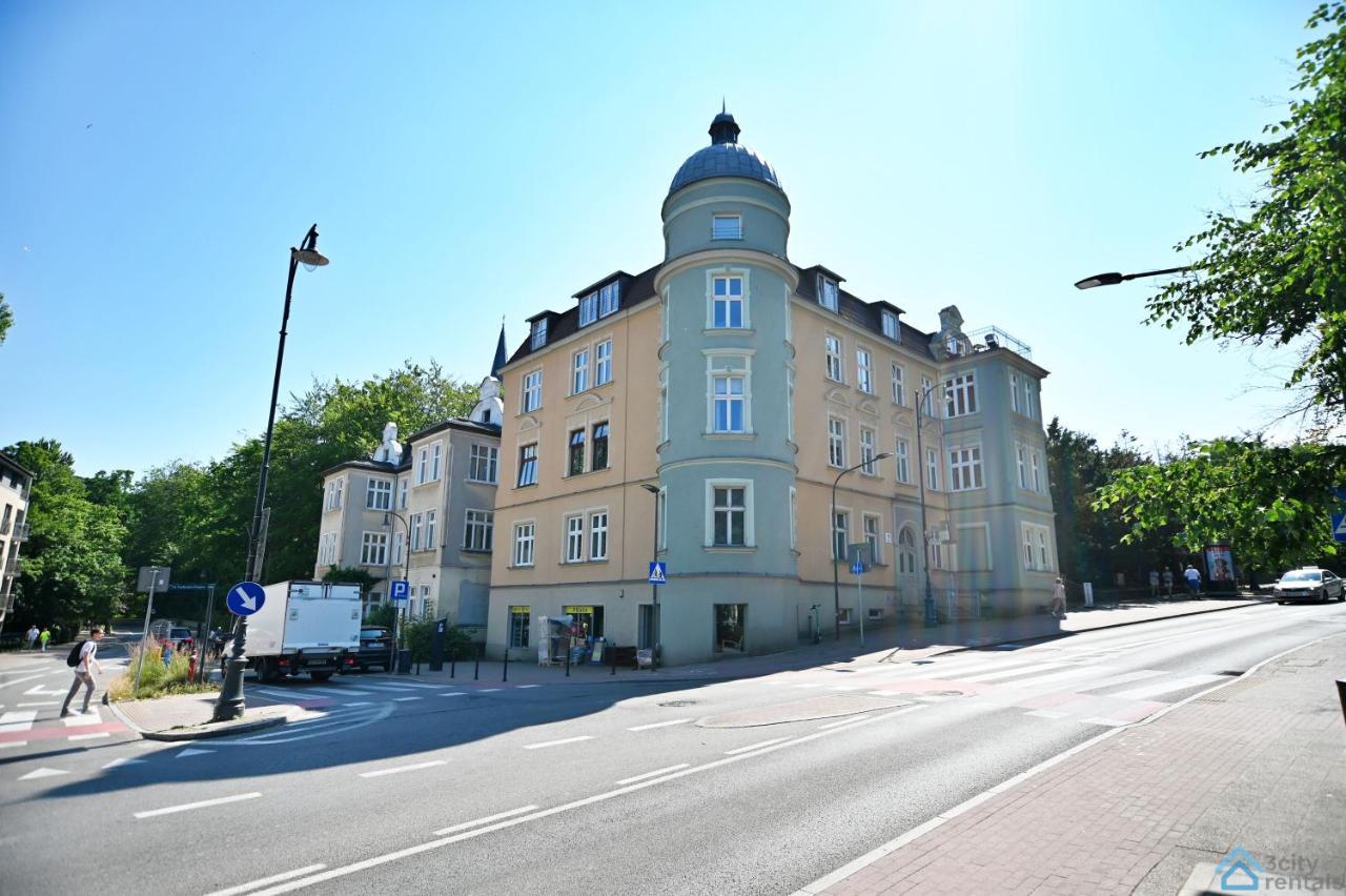 Beige And Red 3City Studio In Sopot With Outdoor Parking By Noclegi Renters ภายนอก รูปภาพ