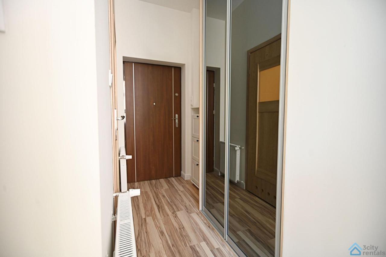 Beige And Red 3City Studio In Sopot With Outdoor Parking By Noclegi Renters ภายนอก รูปภาพ