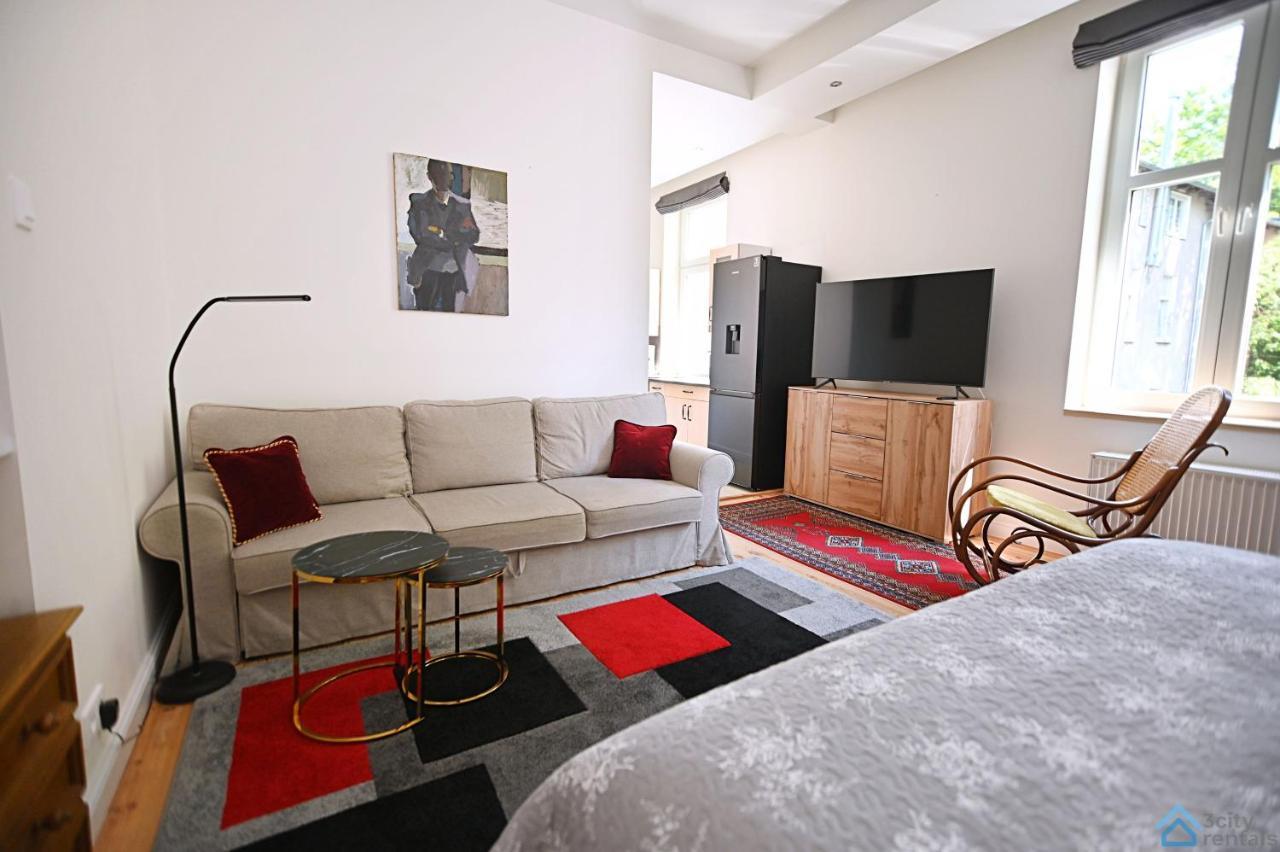 Beige And Red 3City Studio In Sopot With Outdoor Parking By Noclegi Renters ภายนอก รูปภาพ